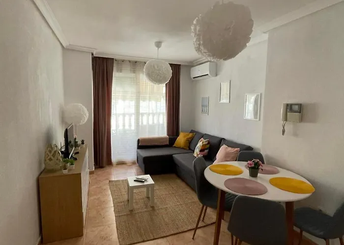 Appartamento Charming 500m To Cura *